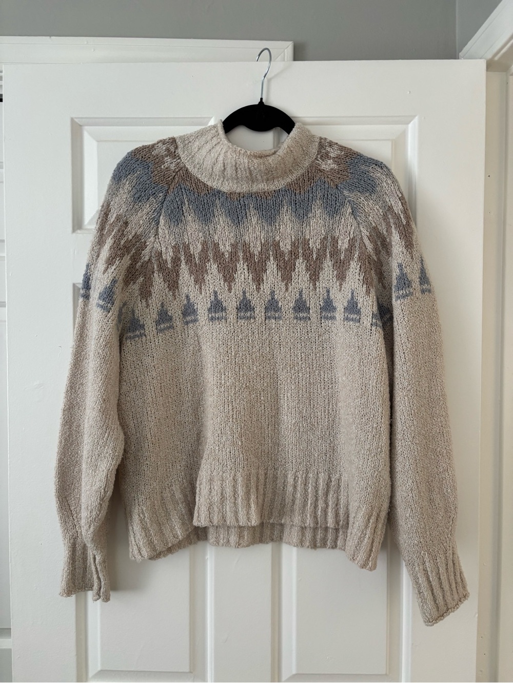 American Eagle Fair Isle Mock Neck Chunky Knit Sweater Size Large
